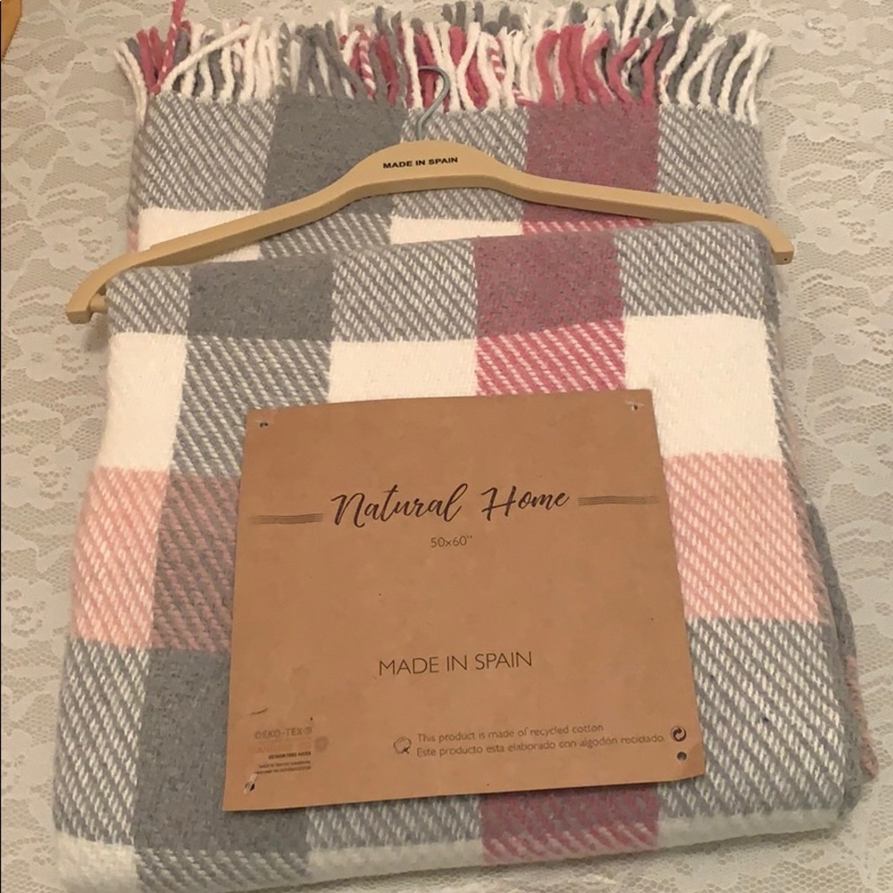 Natural Home Throw